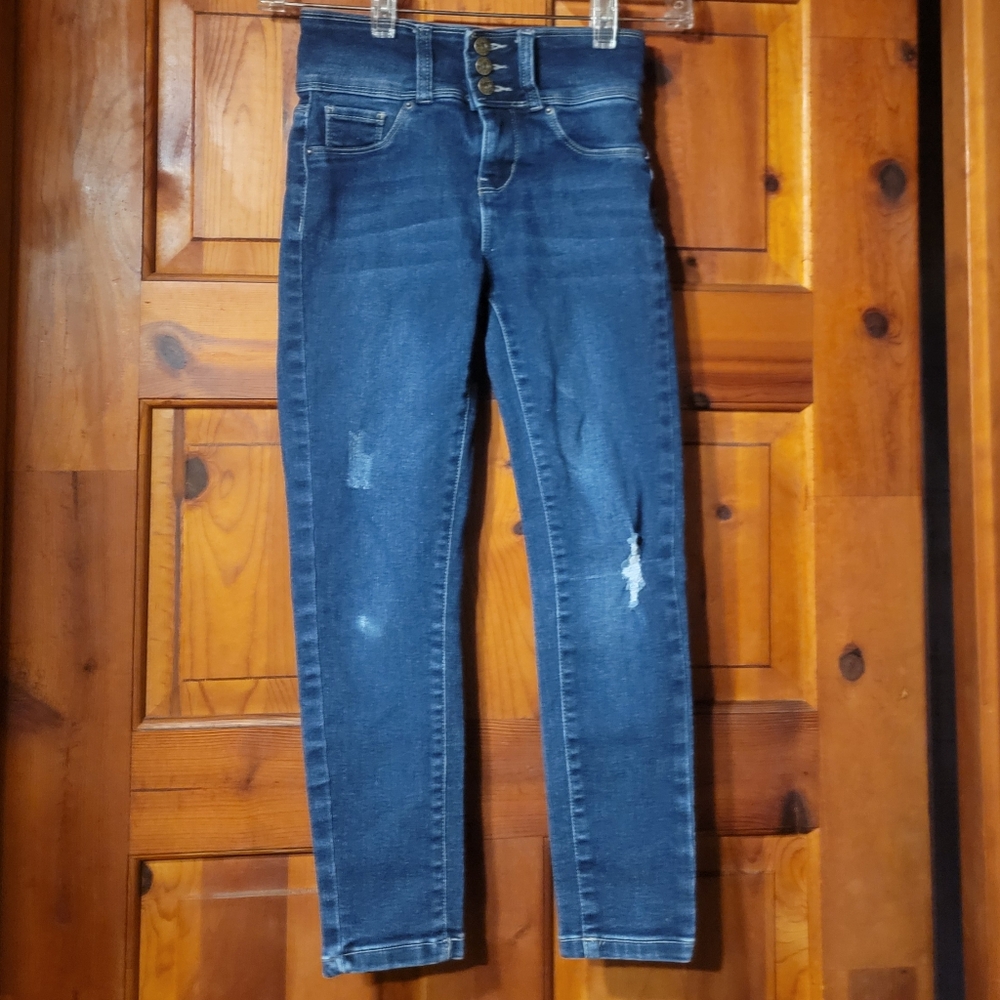 YMI Girl Sz8 Little girls, Skinny blue jeans.